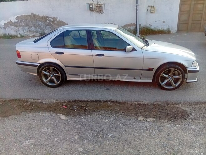 BMW 318-14
