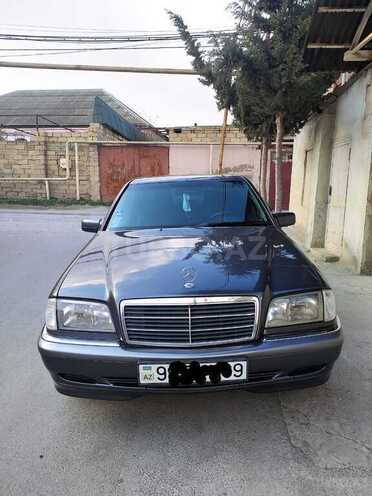 Mercedes C 200-1