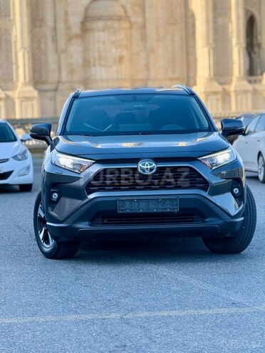 Toyota RAV4-1