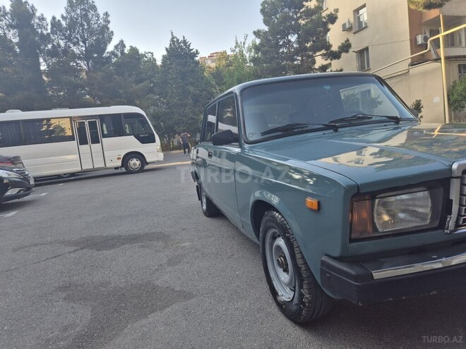 LADA (VAZ) 2107-4