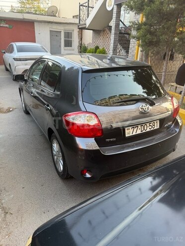 Toyota Auris-6