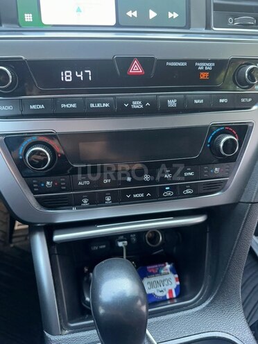 Hyundai Sonata-21