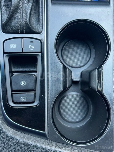 Hyundai Sonata-18