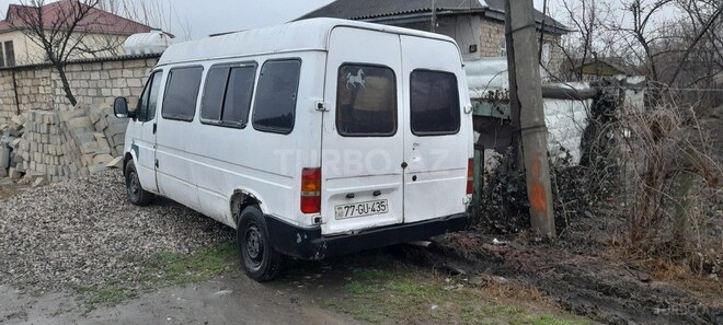 Ford Transit-3