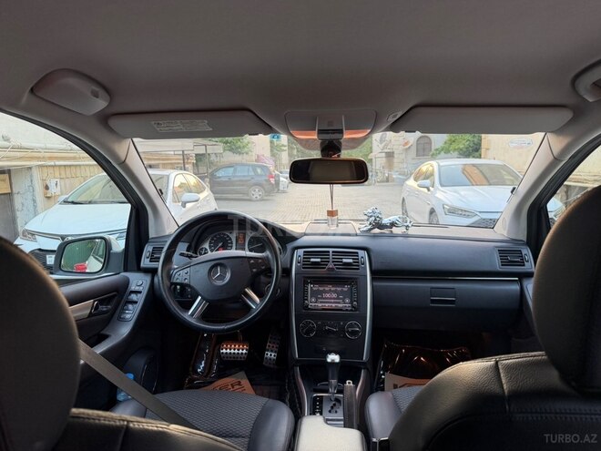 Mercedes B 170-8