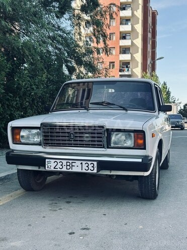 LADA (VAZ) 2107-2