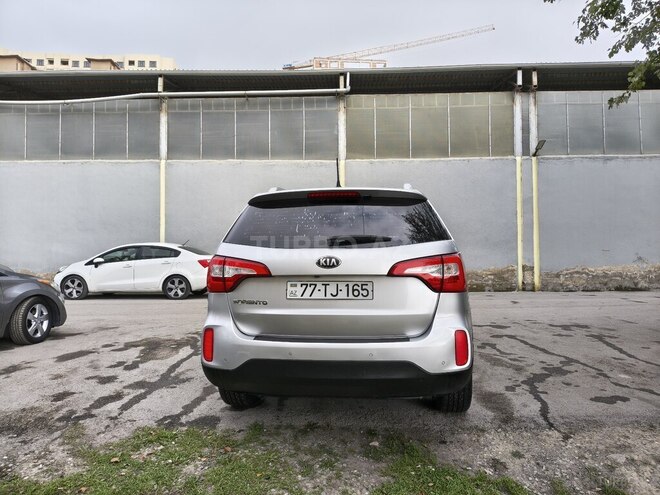 Kia Sorento-3