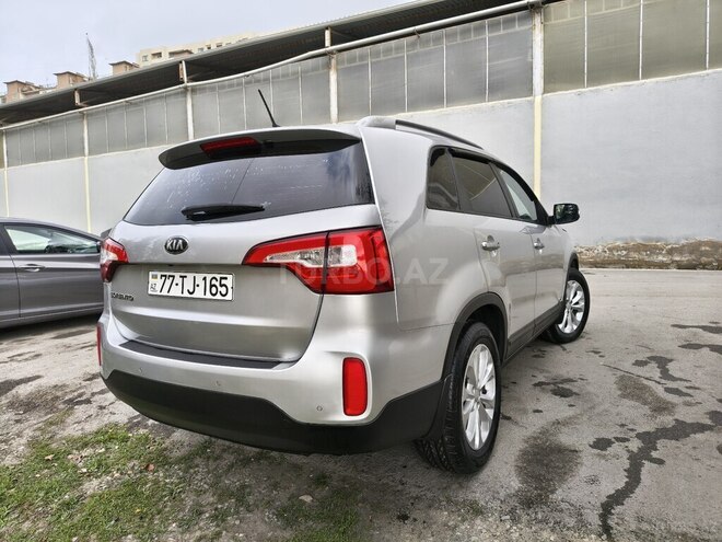 Kia Sorento-4