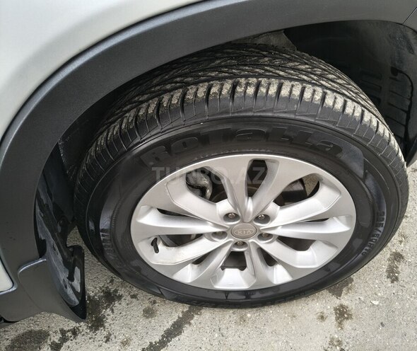 Kia Sorento-17