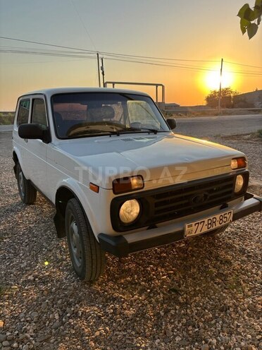 LADA (VAZ) Niva-8