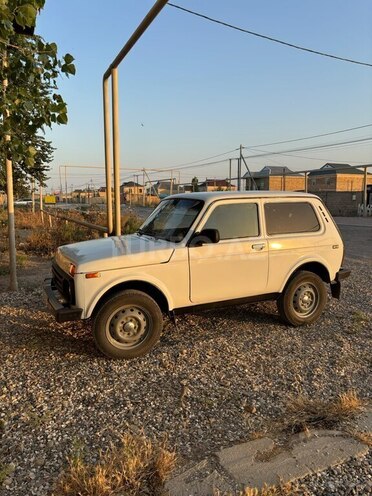 LADA (VAZ) Niva-6