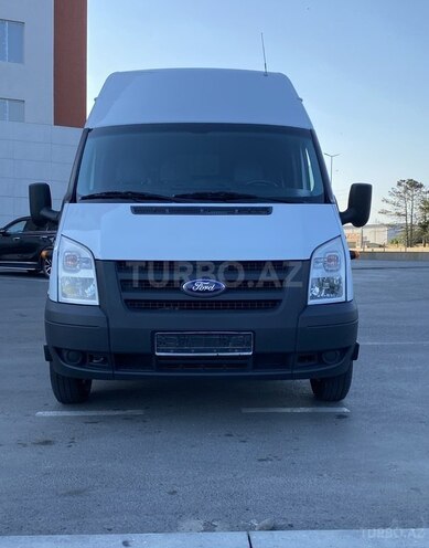 Ford Transit-1