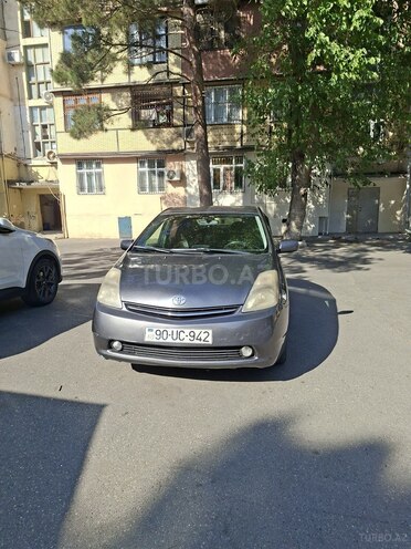 Toyota Prius-1