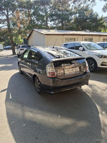 Toyota Prius-11