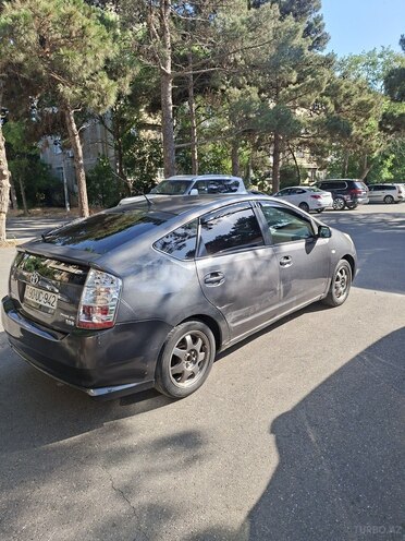 Toyota Prius-9