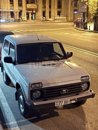 LADA (VAZ) Niva-9