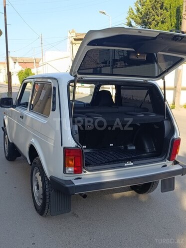 LADA (VAZ) Niva-17