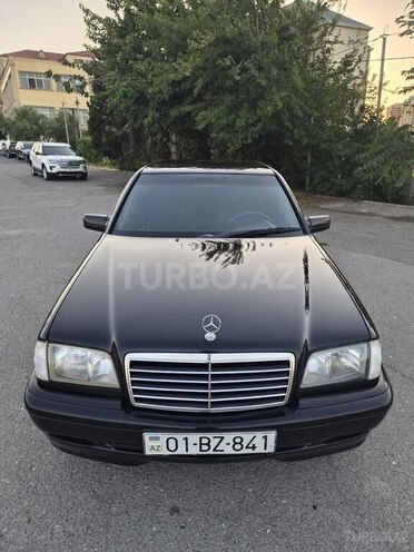 Mercedes C 220-1