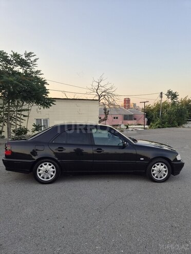 Mercedes C 220-7