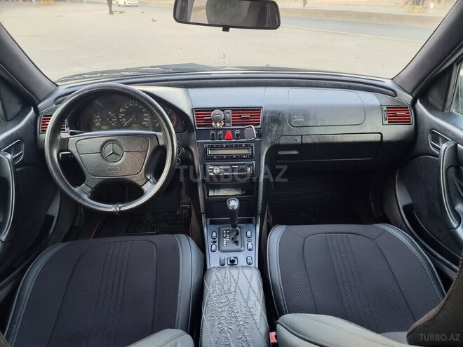 Mercedes C 220-9