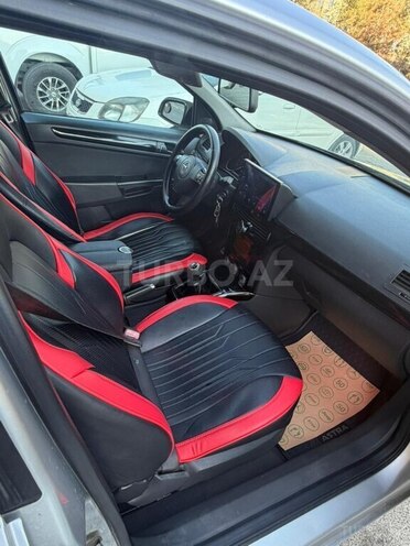 Opel Astra-7