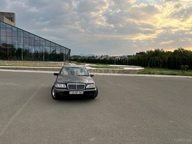 Mercedes C 180-4