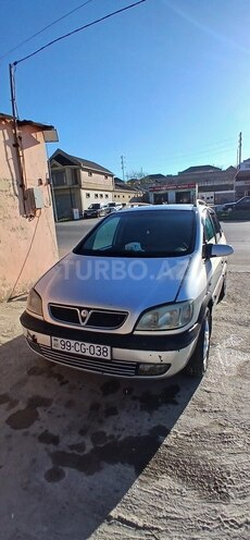 Opel Zafira-9