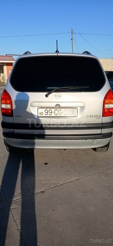 Opel Zafira-6