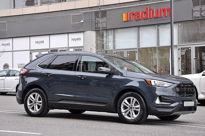 Ford Edge-12