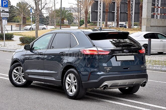 Ford Edge-5