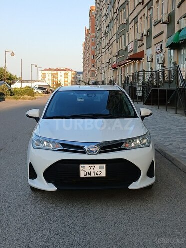 Toyota Corolla Fielder-1
