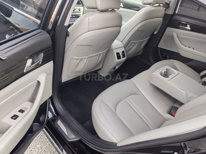 Hyundai Sonata-19