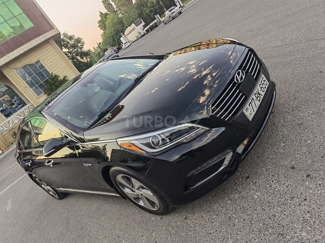 Hyundai Sonata-15