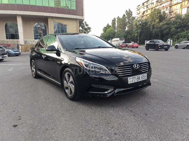 Hyundai Sonata-1