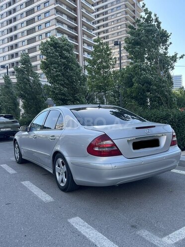 Mercedes E 320-7