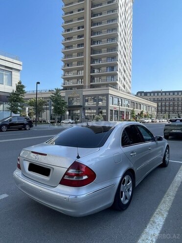 Mercedes E 320-8