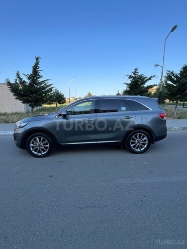 Kia Sorento-4