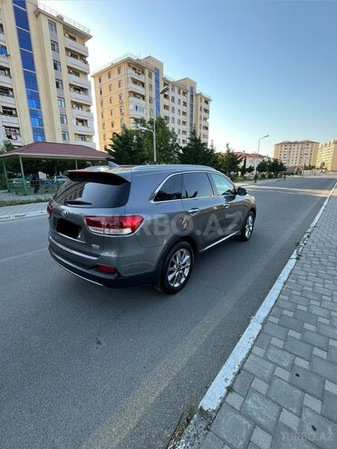 Kia Sorento-7