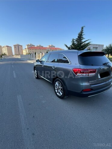 Kia Sorento-5