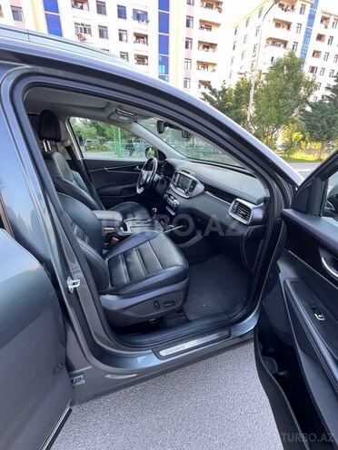Kia Sorento-10