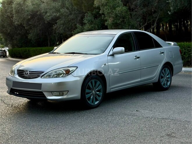 Toyota Camry-6