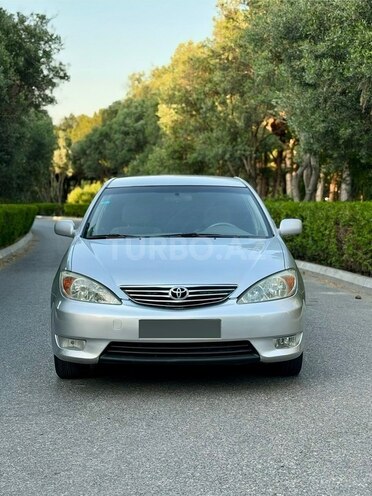 Toyota Camry-1