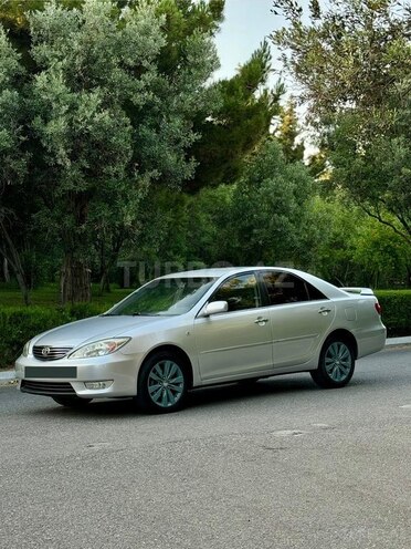 Toyota Camry-11
