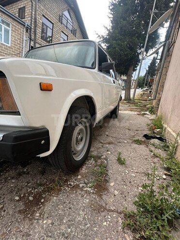 LADA (VAZ) 2107-4