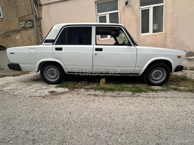 LADA (VAZ) 2107-5