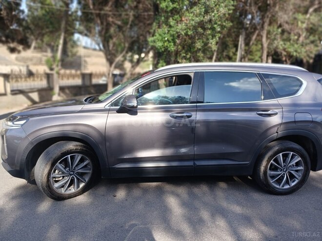 Hyundai Santa Fe-6