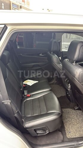 Kia Sorento-6