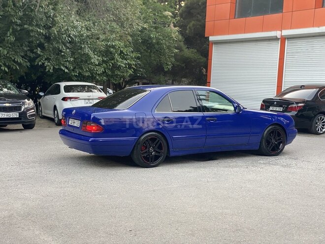 Mercedes E 240-9