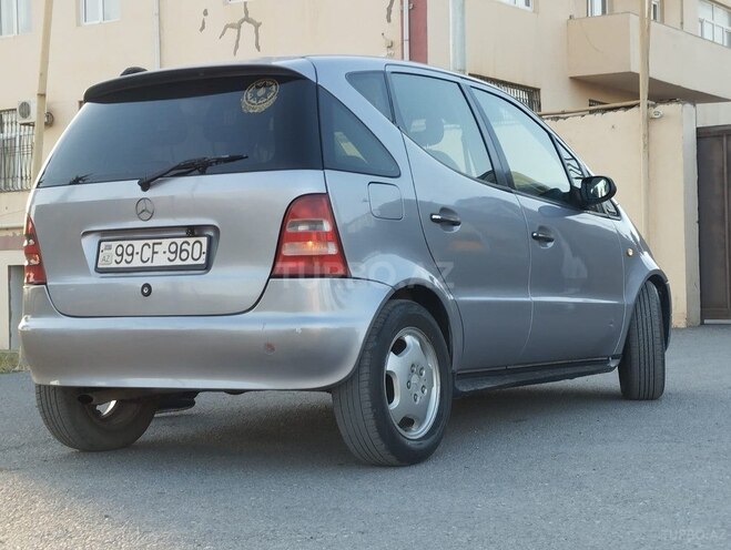 Mercedes A 140-9