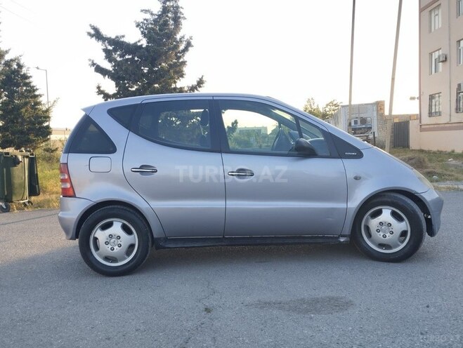 Mercedes A 140-2